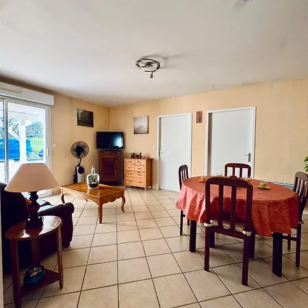 Holiday home Maison Campagne Calme Acces Rapide Autoroute